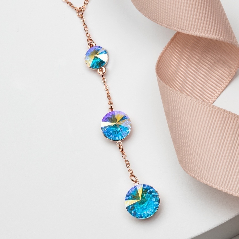 Graduated Necklace with Swarovski crystals